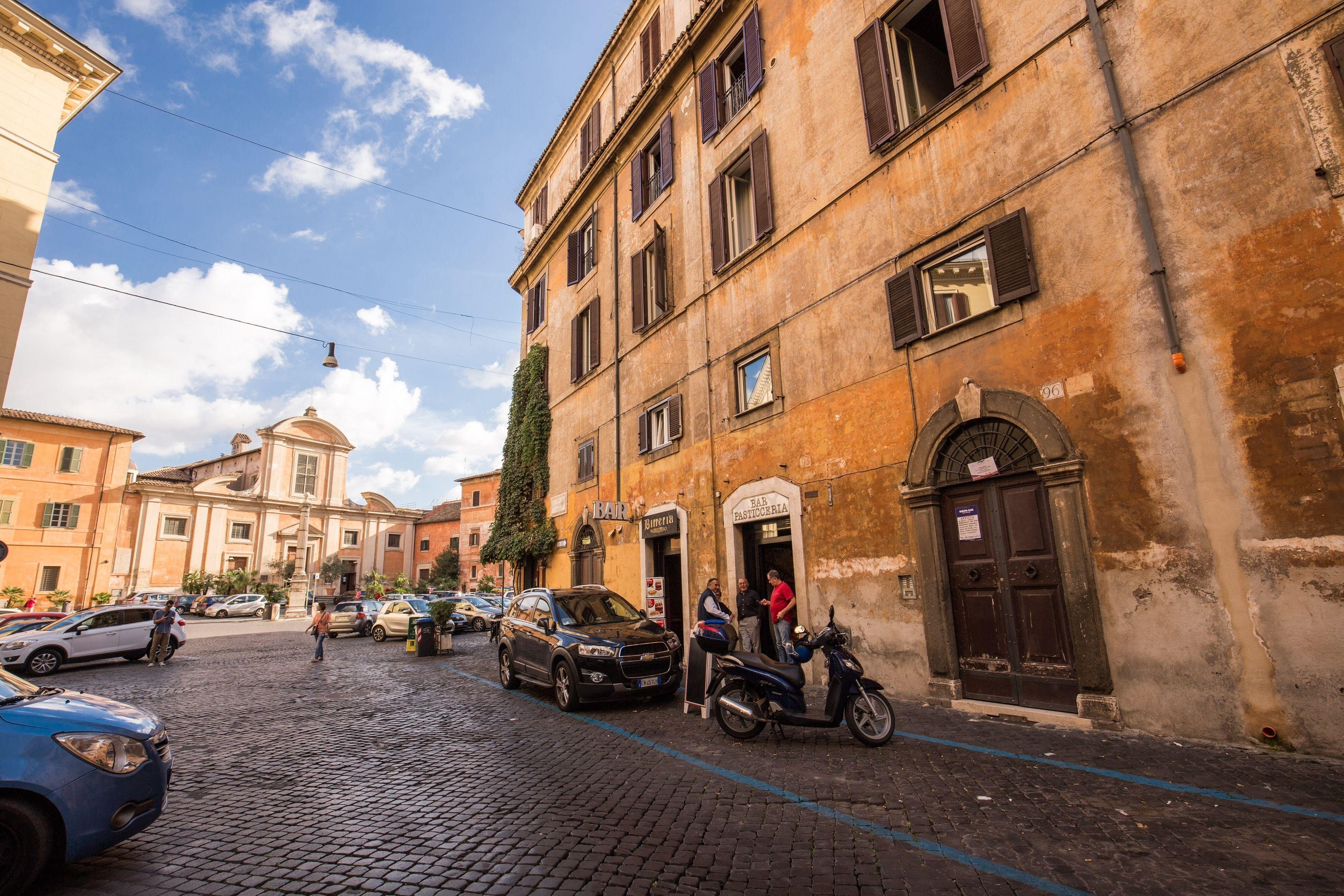 Trastevere Miracle Suite, Rome